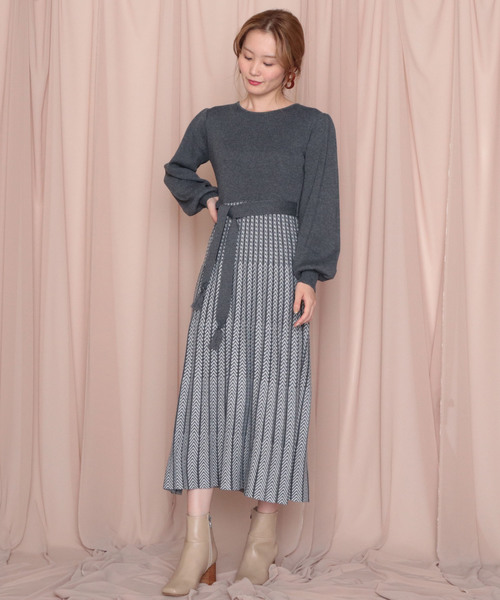 セール ヘリンボーン柄ニットワンピース ワンピース ワンピース Cheek チーク のファッション