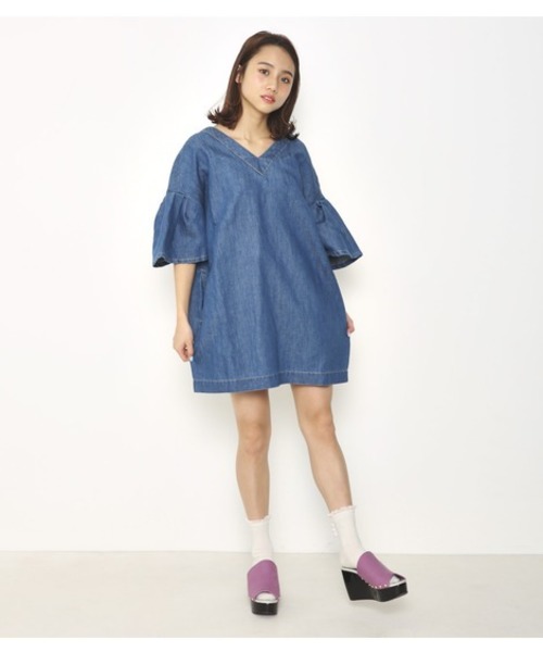 セール デニム Vネック デニム ワンピース ワンピース Rodeo ワンピース Rodeo Crowns ロデオクラウンズ のファッション