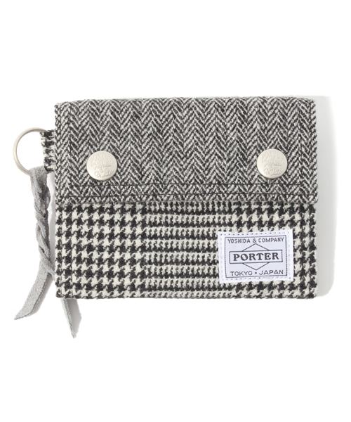 essential designs エッセンシャル デザインズ の 3 fold wallet