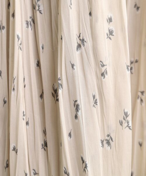 grove(グローブ)の「花柄アソートプリーツスカート(スカート・レディース・ベージュ系その他4/ブラック/ブラック系その他・02/03/05/04/01)」の17枚目の写真