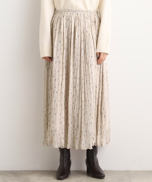 grove(グローブ)の「花柄アソートプリーツスカート(スカート・レディース・ベージュ系その他4/ブラック/ブラック系その他・02/03/05/04/01)」の18枚目の写真