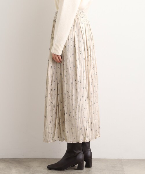 grove(グローブ)の「花柄アソートプリーツスカート(スカート・レディース・ベージュ系その他4/ブラック/ブラック系その他・02/03/05/04/01)」の19枚目の写真