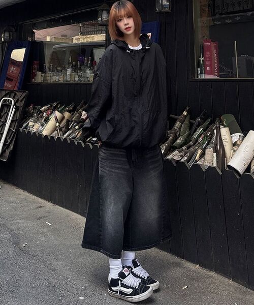 SIGNATURE（シグネチャ）の「ウォッシングカーブドバミューダデニムパンツ[ブラック]（その他パンツ・レディース・その他・LARGE/X-LARGE/SMALL/MEDIUM）」の19枚目の写真