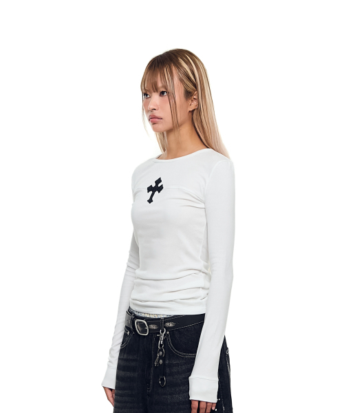 AAKAM(アーカム)の「AKM CROS2 Long Sleeve (White)(Tシャツ/カットソー・レディース・その他・1/2)」の3枚目の写真
