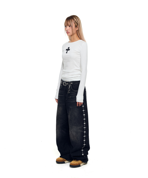 AAKAM(アーカム)の「AKM CROS2 Long Sleeve (White)(Tシャツ/カットソー・レディース・その他・1/2)」の12枚目の写真