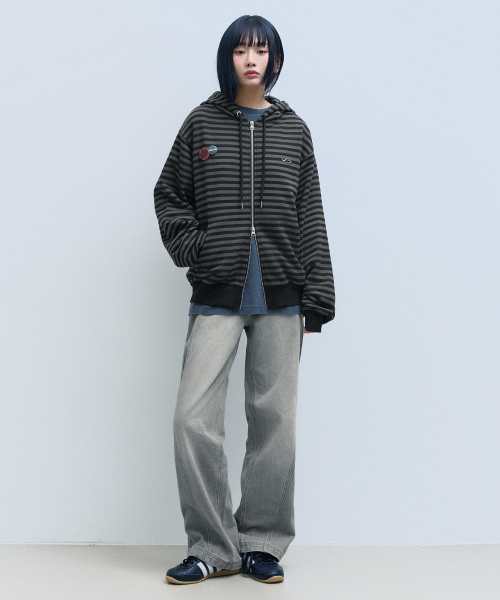 セール】シンボルストライプフードジップアップ-カーキ（パーカー）｜F