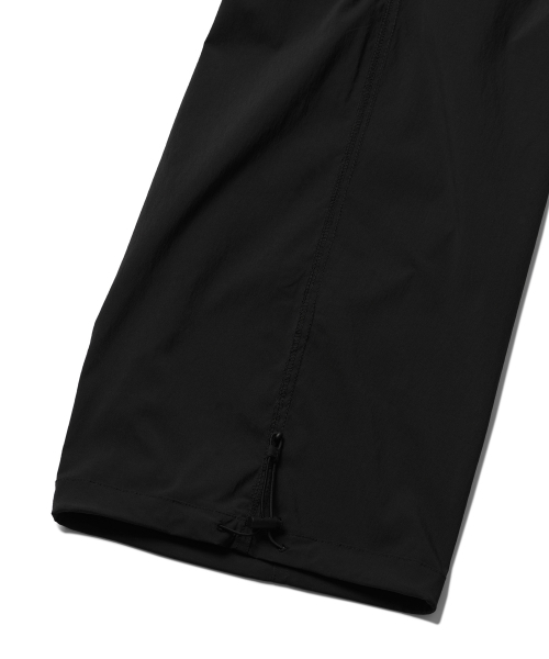 MUSINSA STANDARD WOMAN（ムシンサスタンダードウーマン）の「ウィメンズパラシュートパンツ[ブラック]（スウェットパンツ・レディース・その他・30/24/26/28/22）」の9枚目の写真