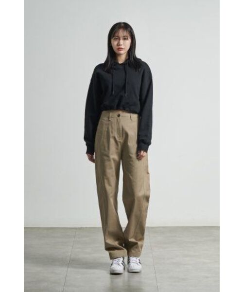 MUSINSA STANDARD WOMAN（ムシンサスタンダードウーマン）の「ウィメンズクロップフードパーカースウェットシャツ[ブラック]（パーカー・レディース・その他・SMALL/MEDIUM/LARGE/X-SMALL）」の10枚目の写真