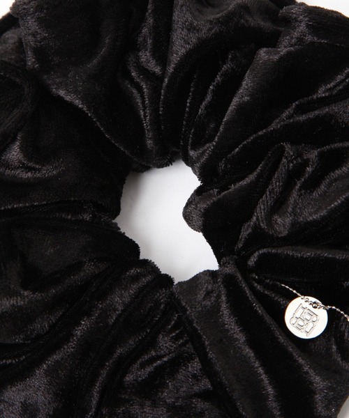 Heather（ヘザー）の「ボリュームベロアシュシュ　608743（シュシュ・レディース・アイボリー/ブラック・ONE SIZE）」の3枚目の写真