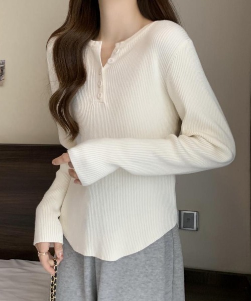yuue' ( wear )(ユーイ)の「ヘンリーネック長袖リブニット(ニット/セーター・レディース・アイボリー/ブラック/グレー/ホワイト/ベージュ・FREE)」の7枚目の写真