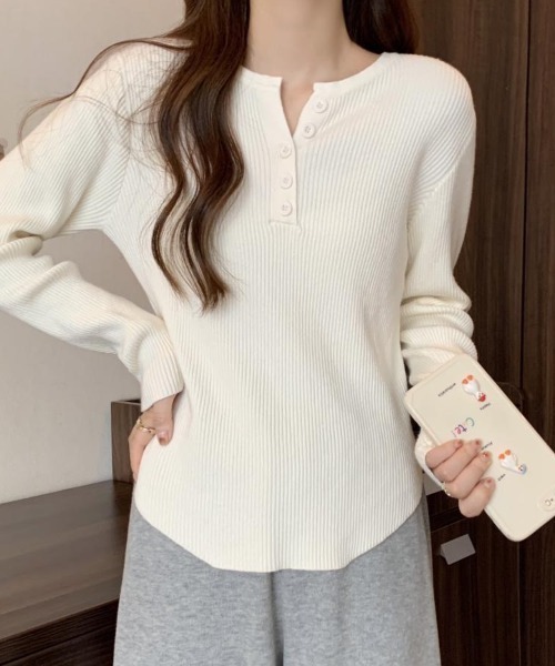 yuue' ( wear )(ユーイ)の「ヘンリーネック長袖リブニット(ニット/セーター・レディース・アイボリー/ブラック/グレー/ホワイト/ベージュ・FREE)」の6枚目の写真