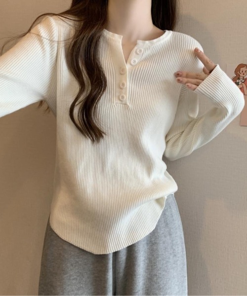yuue' ( wear )(ユーイ)の「ヘンリーネック長袖リブニット(ニット/セーター・レディース・アイボリー/ブラック/グレー/ホワイト/ベージュ・FREE)」の8枚目の写真