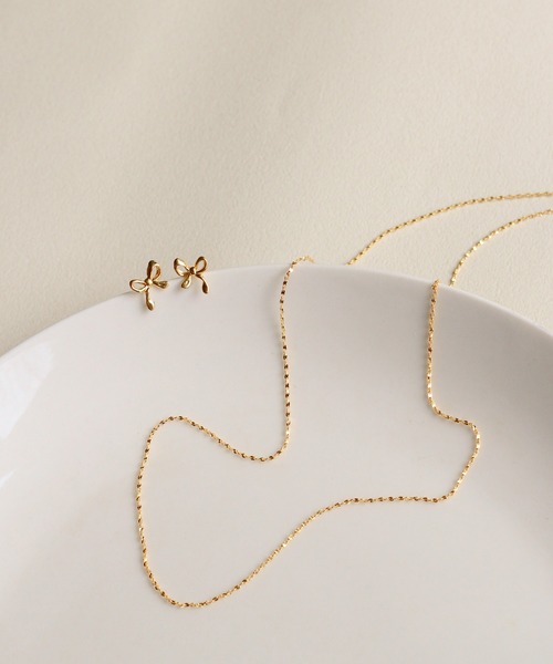 NOIR DE POUPEE（ノワールドプーペ）の「【WEB限定】silver925 ミニリボンピアス（ピアス（両耳用）・レディース・シルバー/ゴールド・FREE）」の4枚目の写真