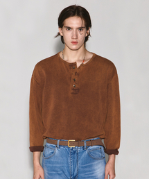 WESLEYHYUSTON（ウェズリーユーストン）の「DEEP DYEING HENLEY NECK LONG SLEEVE BROWN（Tシャツ/カットソー）」