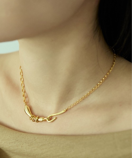 LAPUIS(ラピュイ)の「LAPUIS(ラピュイ) Flow Coil choker(チョーカー・レディース・マルチ/ゴールド・FREE)」の12枚目の写真