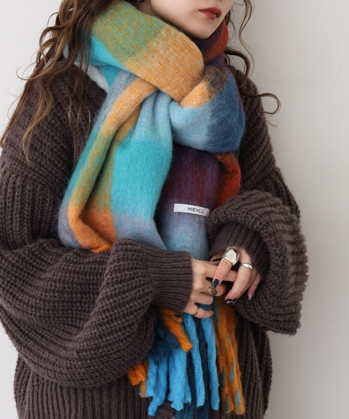 FUNALIVE（ファンアライブ）の「グラデーションブロックチェックストール（ストール/ショール・レディース・ベージュ/カーキ/ブルー・FREE）」の10枚目の写真