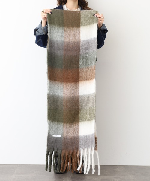 FUNALIVE（ファンアライブ）の「グラデーションブロックチェックストール（ストール/ショール・レディース・ベージュ/カーキ/ブルー・FREE）」の13枚目の写真