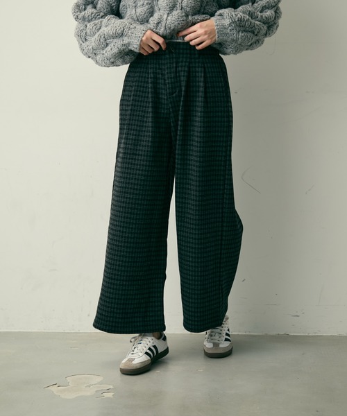 Lunea（ルネア）の「【裏起毛】チェック柄タックワイドパンツ（その他パンツ・レディース・グレー/ネイビー・M/L）」の13枚目の写真