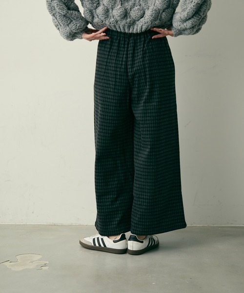 Lunea（ルネア）の「【裏起毛】チェック柄タックワイドパンツ（その他パンツ・レディース・グレー/ネイビー・M/L）」の9枚目の写真