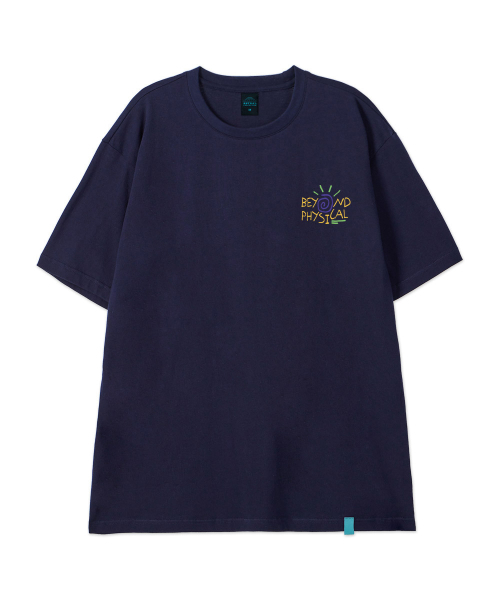 ASTRAL PROJECTION（アストラルプロジェクション）の「[ビヨンドフィジカル]コットンルーズフィット半袖Tシャツ_スペースネイビー（Tシャツ/カットソー・メンズ・その他・LARGE/MEDIUM/X-LARGE/XX-LARGE）」の2枚目の写真
