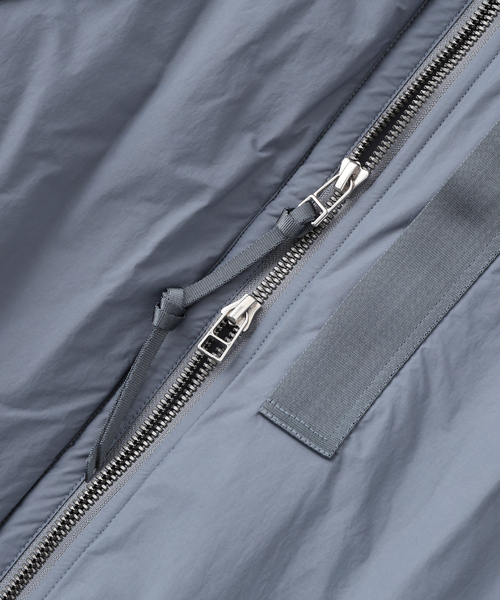 Product Twelve(プロダクトトゥエルブ)の「Product Twelve (プロダクト トゥエルブ) Primaloft Puffer ジャケット(その他アウター・メンズ・ライトグレー/ブラック・1/2)」の7枚目の写真