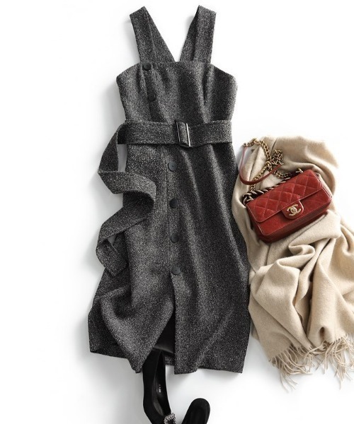 deux amour（ドゥーザムール）の「ベルト付きアシメデザインジャンスカ（ジャンパースカート・レディース・チャコールグレー・FREE）」の4枚目の写真