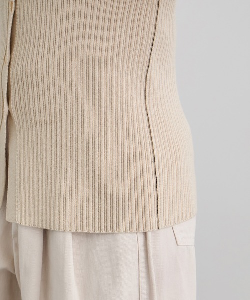 SALON adam et rope'（サロン アダム エ ロペ）の「コットンシルクカシミアリブポロカーディガン（カーディガン/ボレロ・レディース・ブラック/ベージュ・FREE）」の15枚目の写真