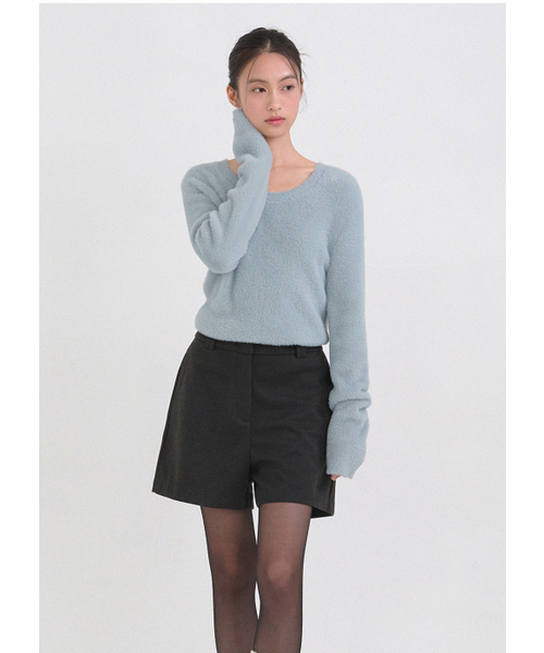 MICANE(ミケーネ)の「パウダリーUネックニット(ニット/セーター・レディース・スカイブルー/ブラック/アイボリー・X-LARGE/LARGE/MEDIUM/SMALL)」の10枚目の写真
