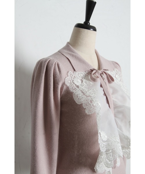 tocco closet(トッコ クローゼット)の「襟&リボン付きレースフリル装飾ニットプルオーバー(ニット/セーター・レディース・オフホワイト/ピンク/ネイビー・M)」の8枚目の写真