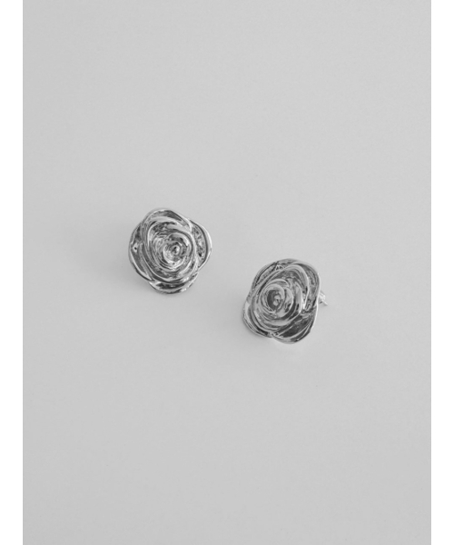 August Harmony(オーガストハーモニー)の「Gemma Rose Earring - Silver(ピアス(両耳用)・レディース・その他・FREE)」の3枚目の写真