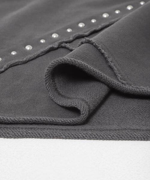 SENSE OF PLACE by URBAN RESEARCH（センスオブプレイスバイアーバンリサーチ）の「スタッズピグメントカットトップ（スウェット・レディース・アイボリー/チャコールグレー/ブラウン・ONE）」の16枚目の写真