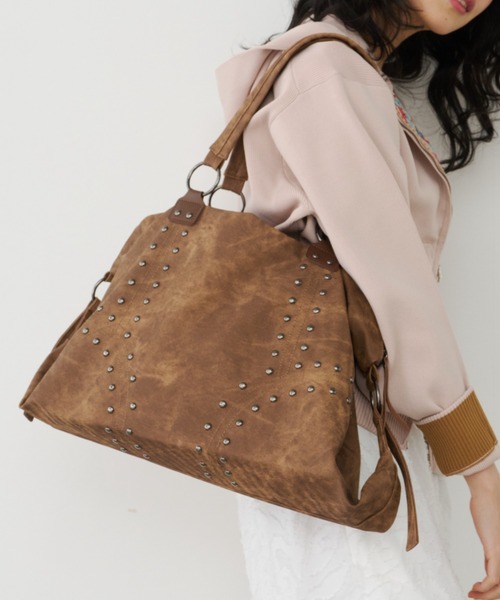 Unitage（ユニテージ）の「スタッズデザインボストンバッグ【select item】（ボストンバッグ・レディース・ブラウン/アイボリー・FREE）」の2枚目の写真