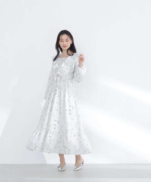 NATURAL BEAUTY BASIC(ナチュラルビューティーベーシック)の「◇ラッフルフラワープリントワンピース(ワンピース・レディース・イエロー系その他/グレー系その他・P/S/MEDIUM)」の4枚目の写真