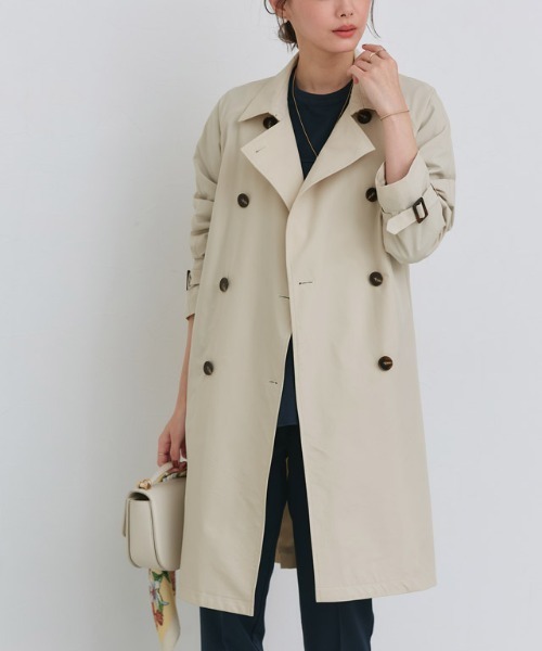 Pierrot（ピエロ）の「撥水・軽量ベーシックトレンチコート（トレンチコート・レディース・ベージュ系その他/キナリ・S/M/L）」の4枚目の写真