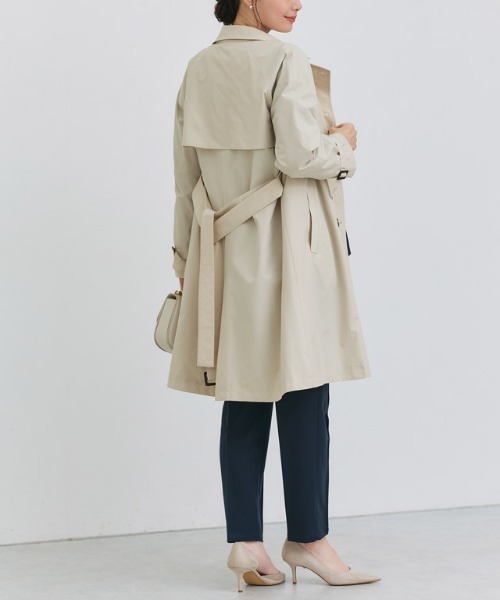 Pierrot（ピエロ）の「撥水・軽量ベーシックトレンチコート（トレンチコート・レディース・ベージュ系その他/キナリ・S/M/L）」の6枚目の写真