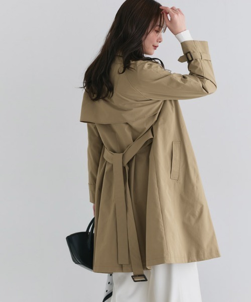 Pierrot（ピエロ）の「撥水・軽量ベーシックトレンチコート（トレンチコート・レディース・ベージュ系その他/キナリ・S/M/L）」の22枚目の写真