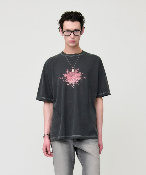 MEN IN JUNGLE(マンインジャングル)の「カオスピグメントTシャツ - ブラック(Tシャツ/カットソー・メンズ・その他・LARGE/X-LARGE)」の1枚目の写真