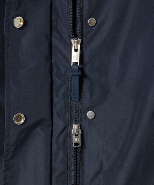 AIGLE(エーグル)の「ゴアテックス 2レイヤー ショートジャケット RP(マウンテンパーカー・レディース・ライトブルー/ホワイト/ダークネイビー・38/36/34/44/40/42)」の9枚目の写真