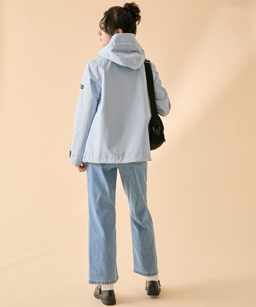 AIGLE(エーグル)の「ゴアテックス 2レイヤー ショートジャケット RP(マウンテンパーカー・レディース・ライトブルー/ホワイト/ダークネイビー・38/36/34/44/40/42)」の18枚目の写真