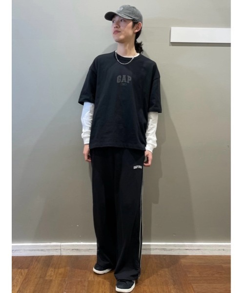 GAP(ギャップ)の「ヘビーウェイト リラックスフィット GAP1969ロゴ クロップドTシャツ(Tシャツ/カットソー・メンズ・ホワイト/イエロー/グリーン/ブルー/ブラック・M/XS/S/L/XL)」の22枚目の写真