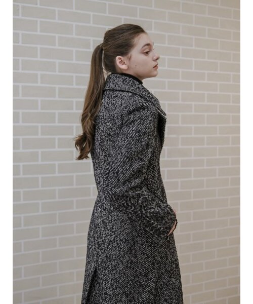 LUNECAVE(ルン ケイブ)の「ウールヘリンボーンシングルブレストルーズフィットロングコート_WOOL HERRING SLIM WAIST SINGLE BREAST LOOSE-FIT LONG COAT(チェスターコート・レディース・その他・ONESIZE)」の3枚目の写真