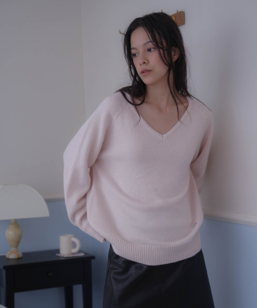 DEHEVE（デヘヴェ）の「Classic V-neck Knit [Pink]（ニット/セーター・レディース・PINK・FREE）」の3枚目の写真