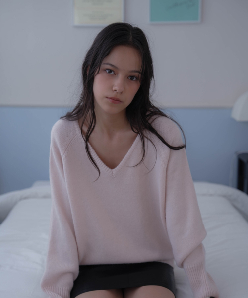 DEHEVE（デヘヴェ）の「Classic V-neck Knit [Pink]（ニット/セーター・レディース・PINK・FREE）」の5枚目の写真