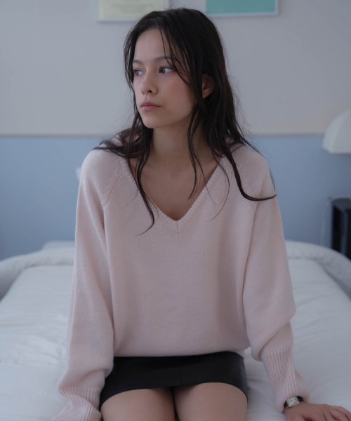 DEHEVE（デヘヴェ）の「Classic V-neck Knit [Pink]（ニット/セーター・レディース・PINK・FREE）」の6枚目の写真