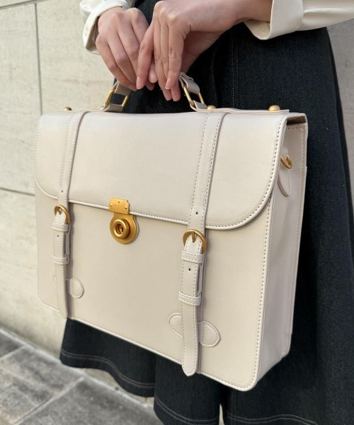 F i.n.t（フィント）の「ベルト使いキーホールサッチェルバッグ/fint フィント（ハンドバッグ・レディース・アイボリー/ブラウン・FREE）」の8枚目の写真