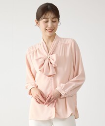 リングボウタイブラウス