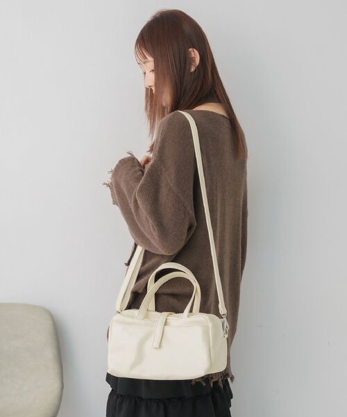 RETRO GIRL（レトロガール）の「スクエア2WAYミニバッグ（ショルダーバッグ・レディース・オフホワイト/ライトベージュ/ダークブラウン・ONE SIZE）」の18枚目の写真