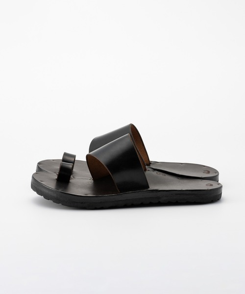 JUTTA NEUMANN(ユッタ ヌーマン)の「JUTTA NEUMANN / “MENS ALICE” サンダル(サンダル・メンズ・ブラウン/ブラック・7/10/9/8)」の1枚目の写真