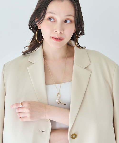 Phoebe（フィービィー）の「2wayクロスメタルパールブローチネックレス　セレモニー/入卒/式典（ネックレス・レディース・イエローゴールド/シルバー・FREE）」の4枚目の写真