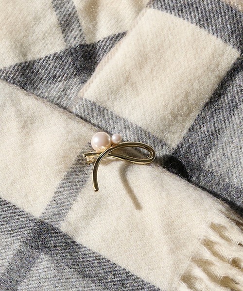 Phoebe（フィービィー）の「2wayクロスメタルパールブローチネックレス　セレモニー/入卒/式典（ネックレス・レディース・イエローゴールド/シルバー・FREE）」の19枚目の写真